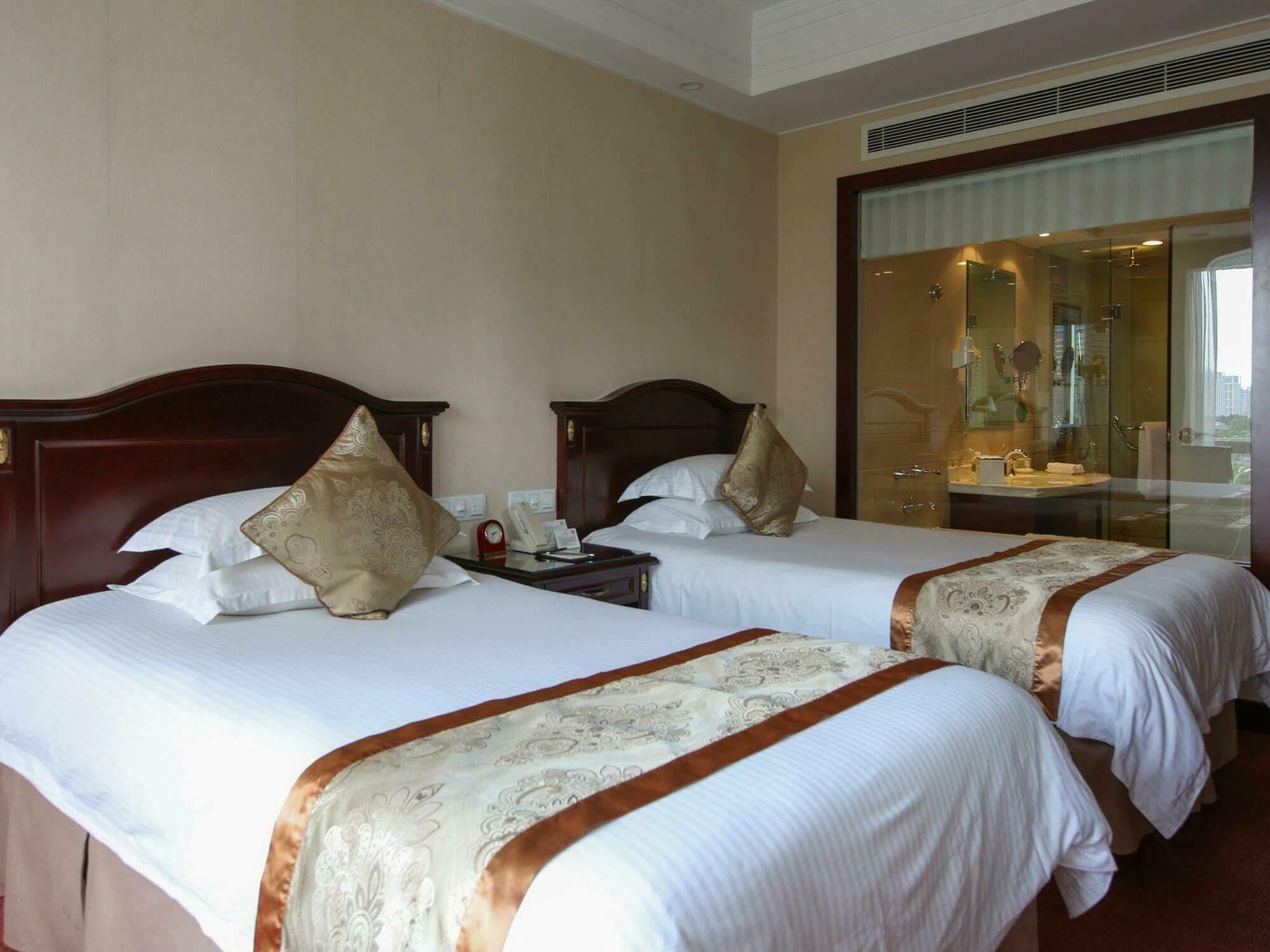 Oriental Riverside Bund View Hotel Shanghai Extérieur photo